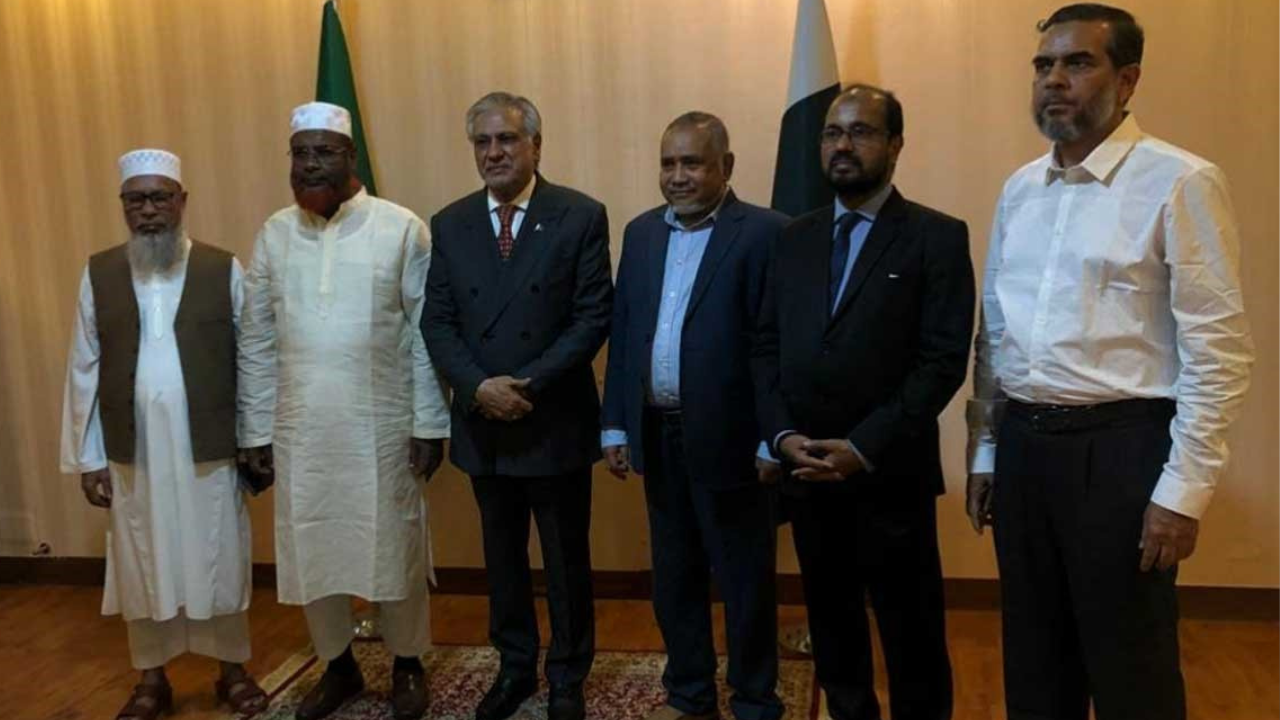 ঢাকায় সফররত পাকিস্তানের উপ-প্রধানমন্ত্রীর সঙ্গে জামায়াত প্রতিনিধি দলের সাক্ষাৎ